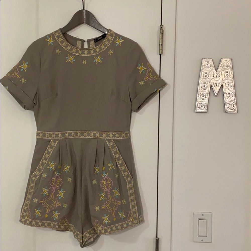 Detail Romper